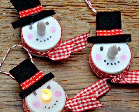 square-1506358849-diy-tealight-snowmen