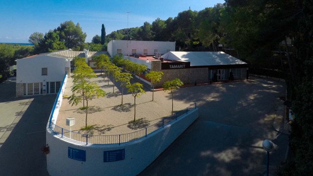 Get Taules de menjador de la casa de platja Free HD